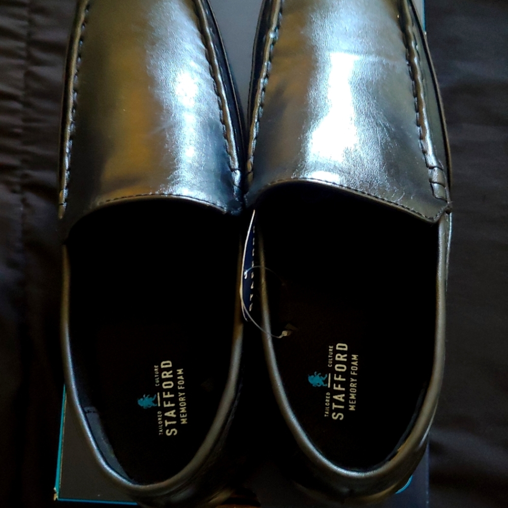 Dress shoes